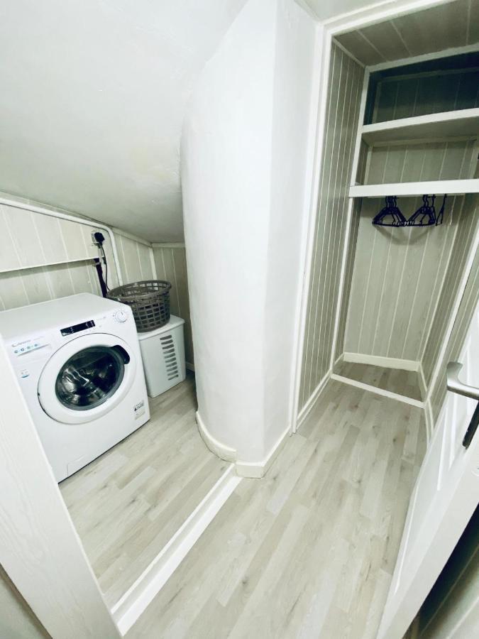 Апартаменты Cauvi - Antibes Centre, Wifi, Climatisation, 4 Personnes Экстерьер фото
